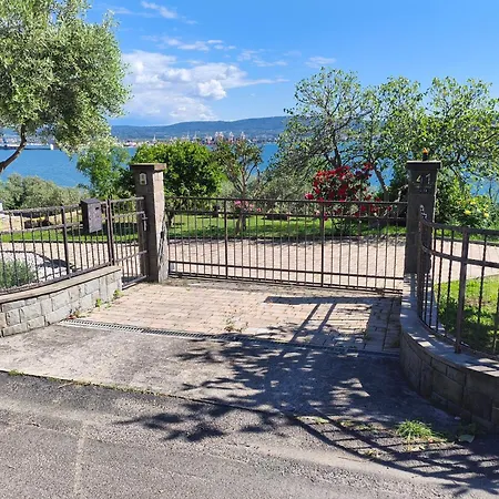 Robinia App Relax By The Sea And Nature Apartament